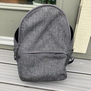 Everlane Mini Street Nylon Zip Large Backpack in Dark Grey Crosshatch